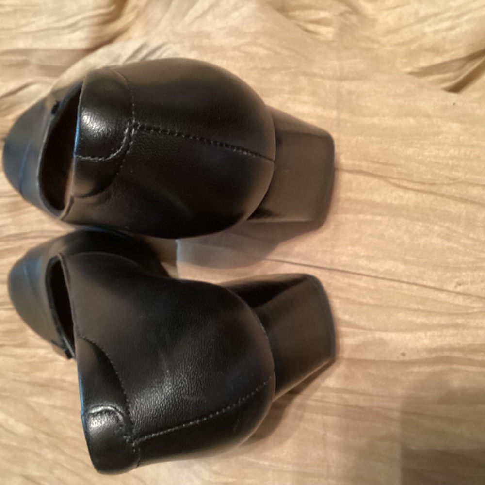 Clarks heels - Picture 4 of 4